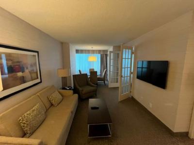 Cambridge Suites - 19