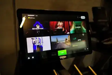 Royal Blue Resort & Residences - 31