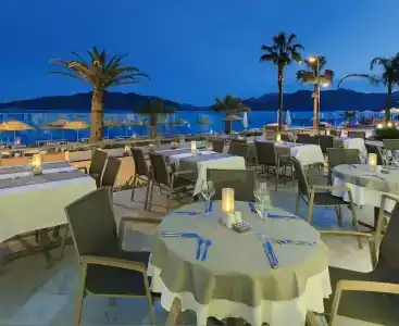 The Beachfront Adult Only 16 Plus - 33