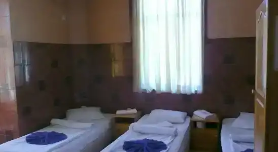 Shans 2 Hostel - 17