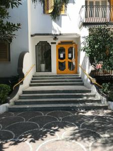 Sorrento Pool&Suites - 1