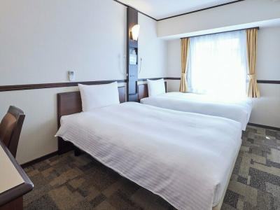 Toyoko Inn Tokyo Ueno Tawaramachi Eki - 12