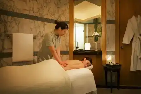 Grand Hyatt Shanghai - 4