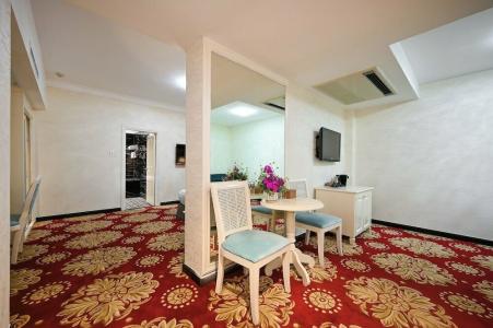 JW Marriott & Suites Saigon - 50