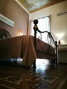 Bella - 3