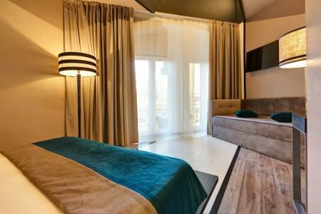 Dharma Luxury - 34