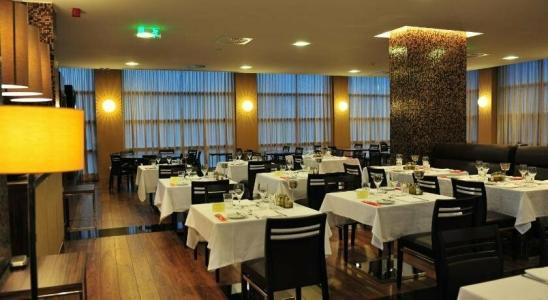 Axis Porto Business & Spa - 10