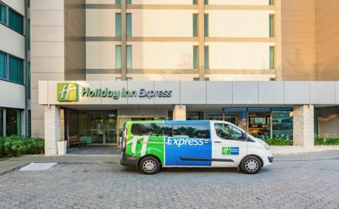 Holiday Inn Express Lisbon Airport by IHG - 3