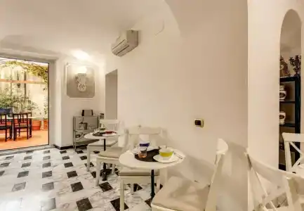 Nakissa Inn - 7