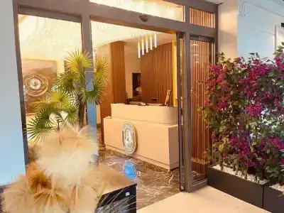 Monalisas Kusadasi - 7