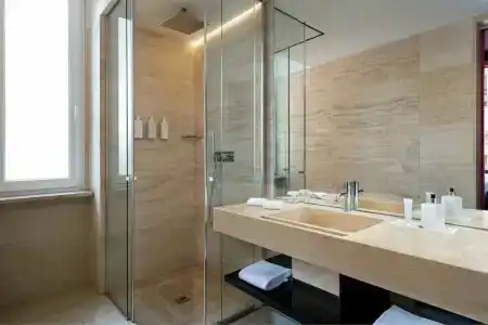 Sina Bernini Bristol, Autograph Collection - 11