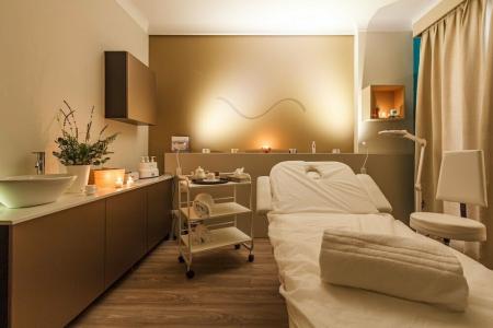 Seawater Bio & Beauty Spa - 24