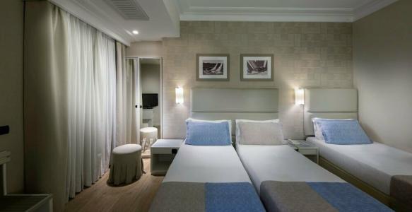 Best Western Signature Collection Paradiso - 38