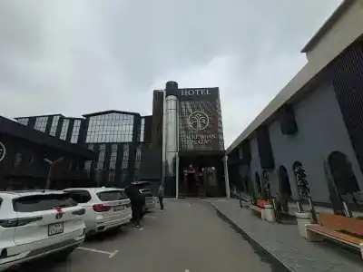 Tauke Khan Plaza - 43