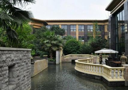Wyndham Grand Plaza Royale Palace - 5
