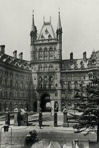 St. Pancras London, Autograph Collection - 5