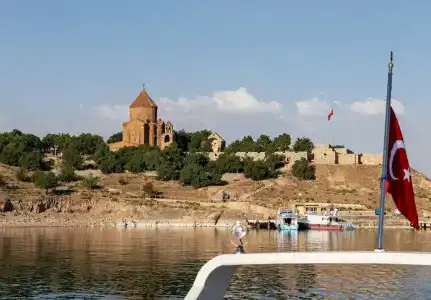 DoubleTree by Hilton Van - 6