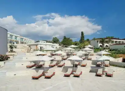 Alexandra Elegance Bridging Generations - 18