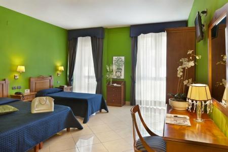 Ulisse Deluxe Hostel - 21