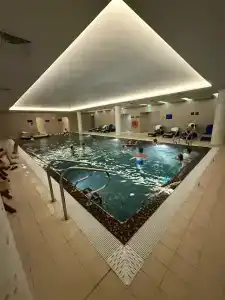 Holiday Inn, an IHG - 11