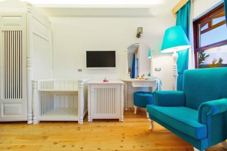 Elixir Boutique - 38