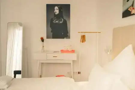 MAISON MARSIL Boutique - 10