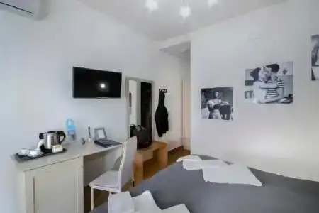 B&B Sorrento Queen - 25