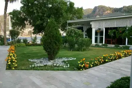 Marina Boutique - 10