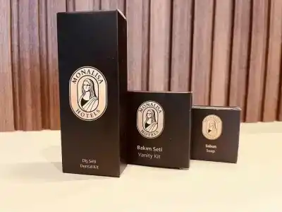 Monalisas Kusadasi - 17