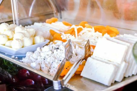 4Reasons + Bistro | 12+ - 33