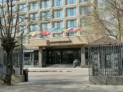Park Dedeman Almaty - 7