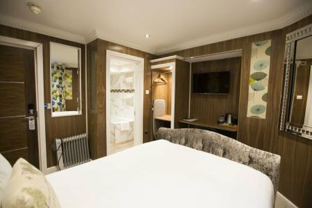 Cheshire Central London - 14