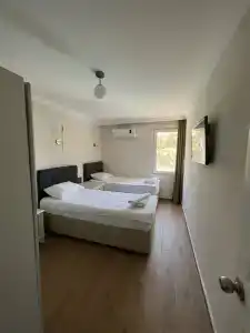 Moonshine & Suites - 28