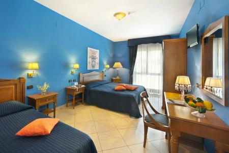 Ulisse Deluxe Hostel - 22