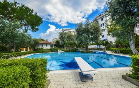 Sorrento Pool&Suites - 0