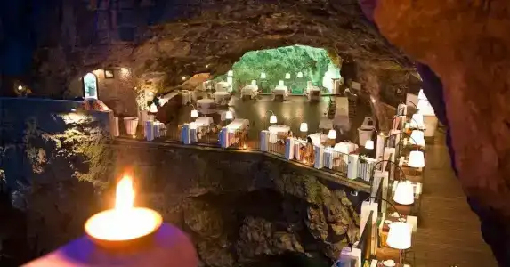 Grotta Palazzese - 16