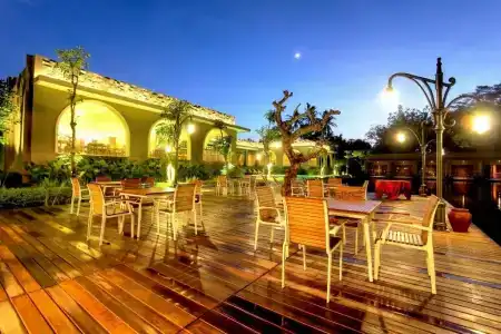 The Westlake & Resort Yogyakarta - 9