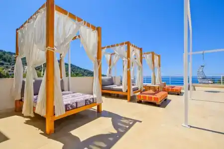 Highclere and Spa - 5