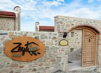 Zeyt Inn - 1