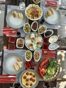 Marina Boutique - 11