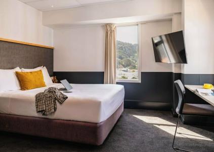 WQ Wellington Quarter - 12