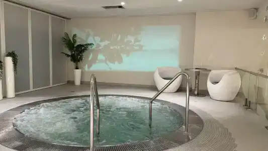 Hilton Garden Inn Riverside - 3