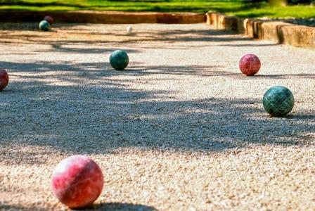 4Reasons + Bistro | 12+ - 8