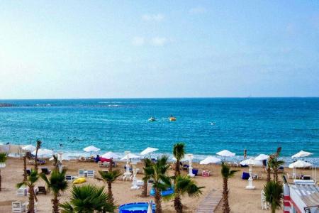 Paradise Inn Beach Resort - 4