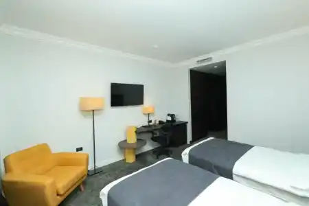 Pine Astoria - 36