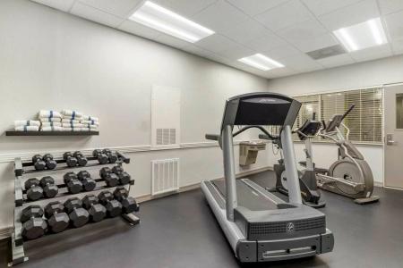 Best Western Plus Hobby Airport Inn Suites - 23