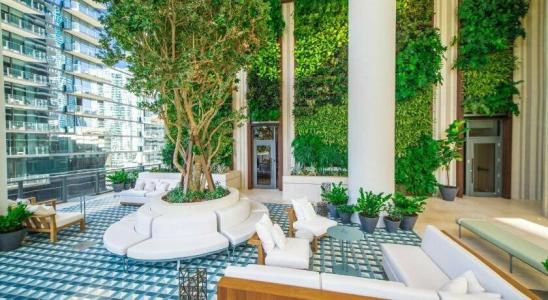 SLS Lux Brickell - 15