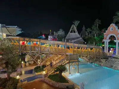 AQI Pegasos World - 23