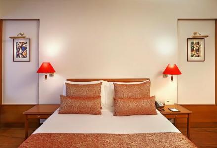 The Ambassador, Marine Drive, Mumbai - 36