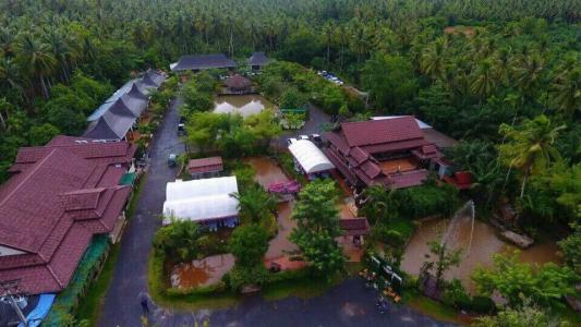 Ruean Thai Nai Bang by Pansak Resort - 8